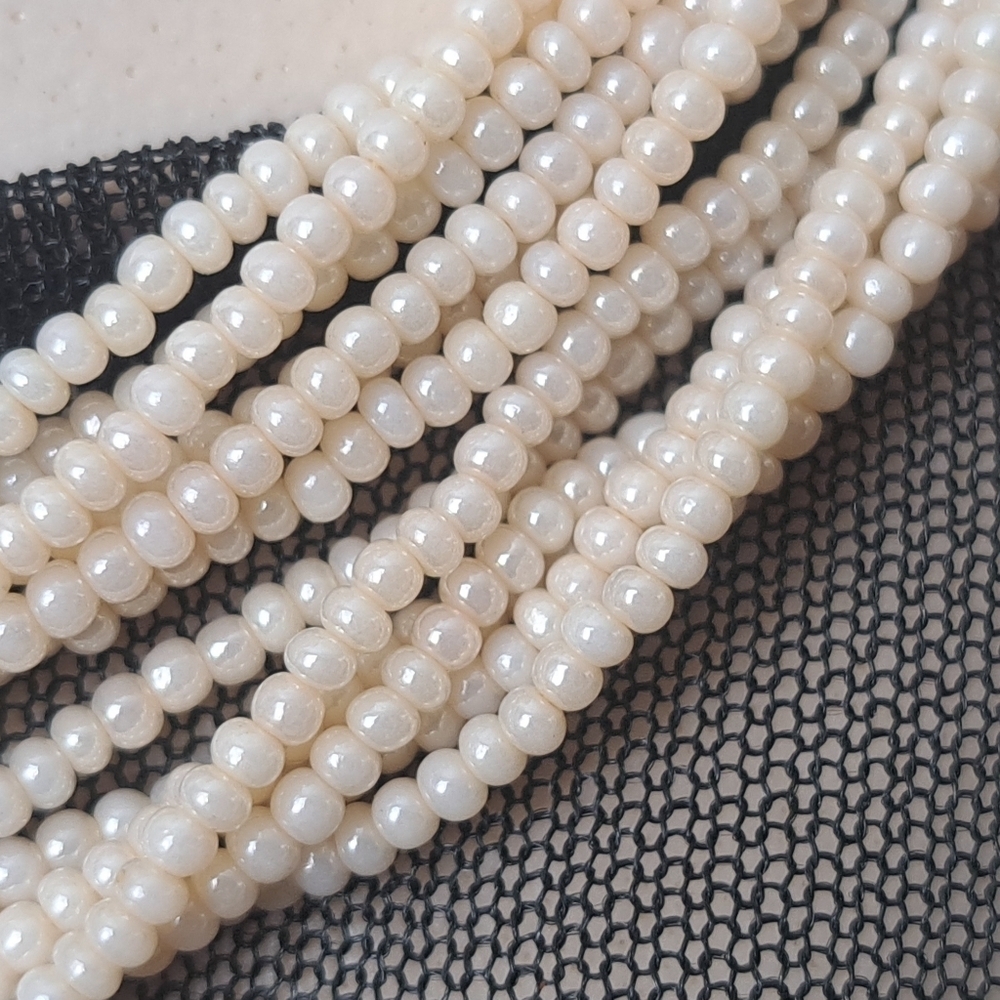 Multistrand mini seed necklace - Picture 5 of 7
